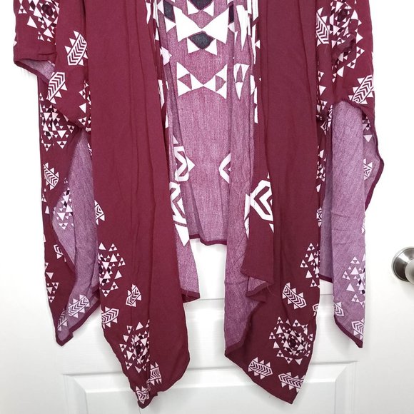 J for Justify Women's One Size Tribal Pattern Kimono Burgundy - Picture 5 of 9